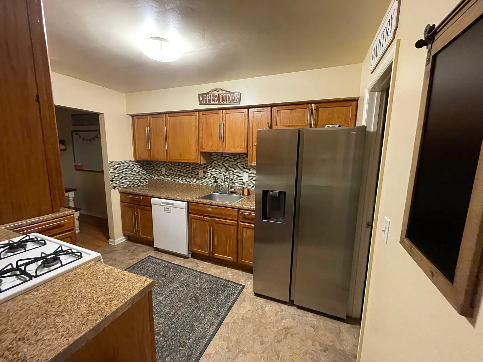 3 bed, 2.5 bath, 1540 sqft, $2,950 — Photo 4