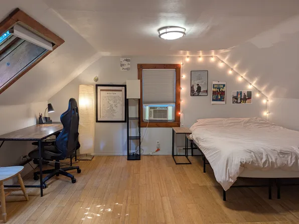 14 Lopez St, Cambridge, MA 02139
