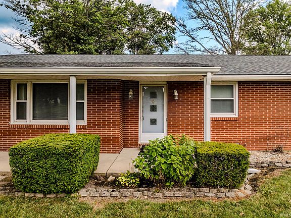 4th image of 2906 E Kendall Ln
