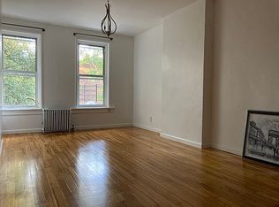 221 Ditmas Ave #2R, Brooklyn, NY 11218