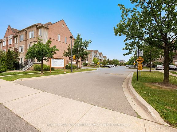 3rd image of 3098 Eglinton Ave W #94