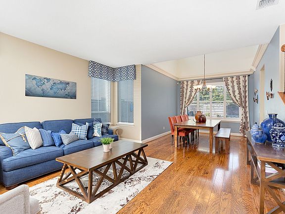 4th image of 1565 Deer Hollow Way