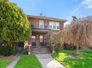 1562 Dougall Ave #1560, Windsor, ON N8X 1S1