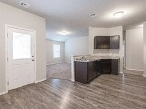 618 Audrey Dr, Tuttle, OK 73089