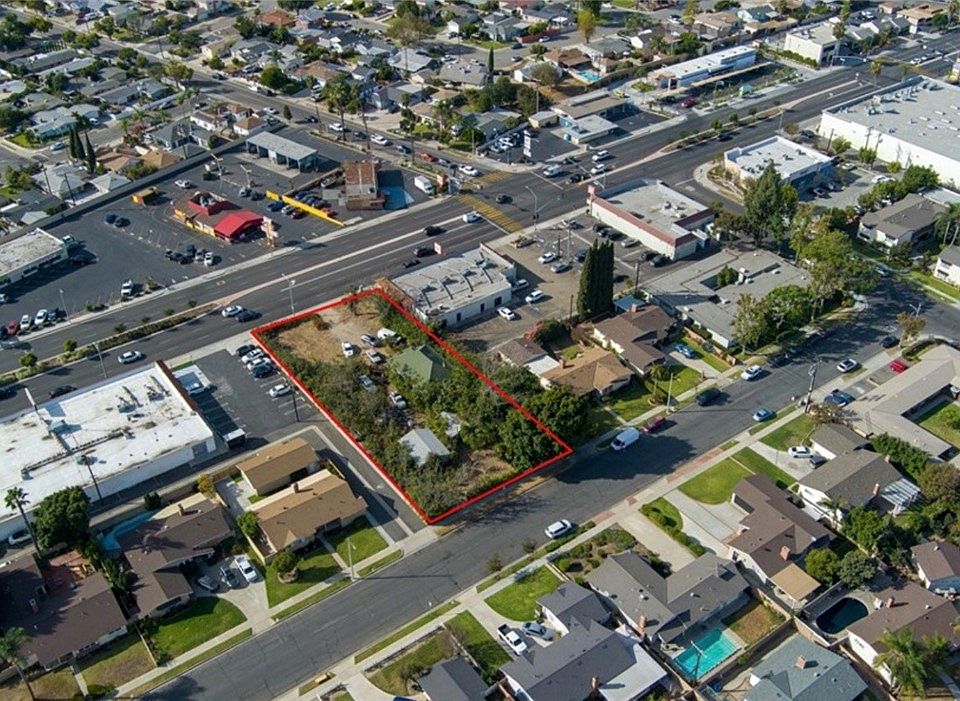 1st image of 516 S State College Blvd