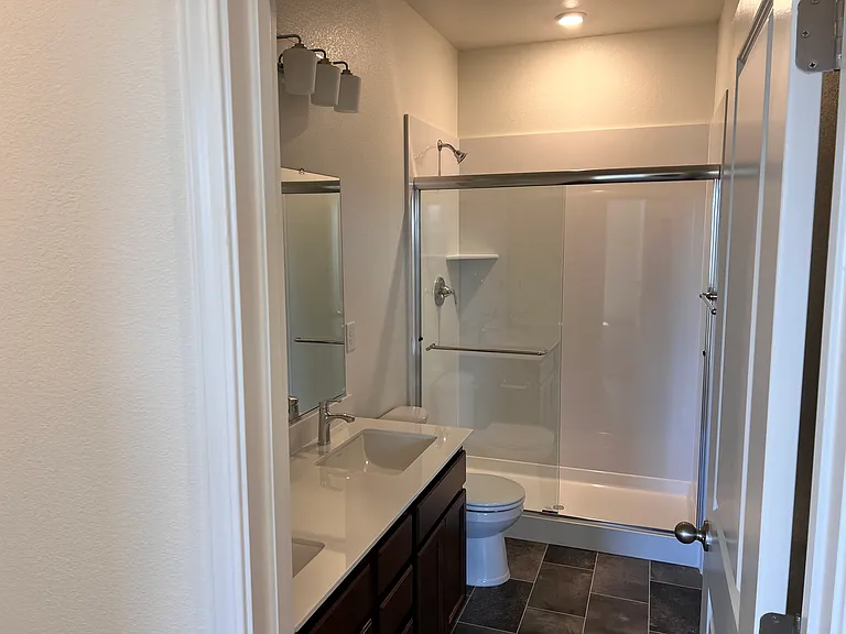 2ndFloor Bathroom 2