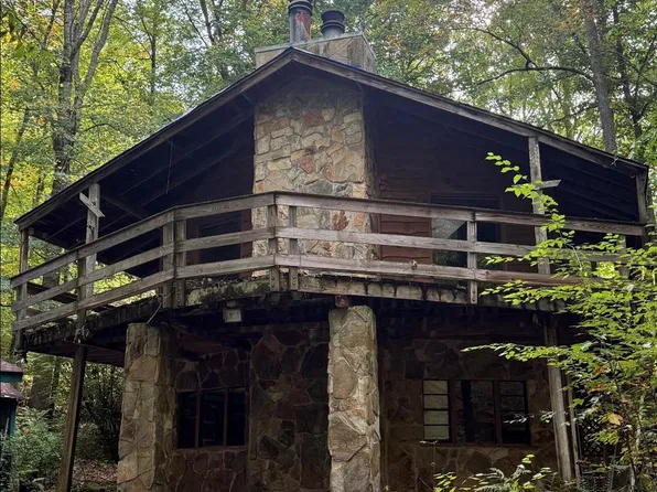 71 Laurel Ridge Dr, Spruce Pine, NC 28777
