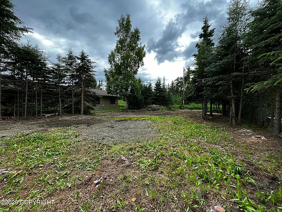 3rd image of 1227 Lilac Ln