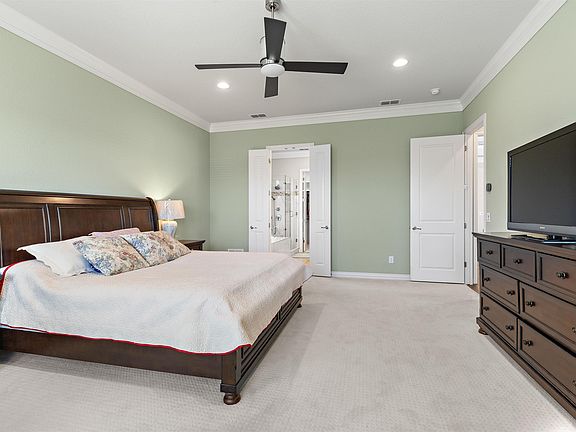 5th image of 5325 Waterford Dr