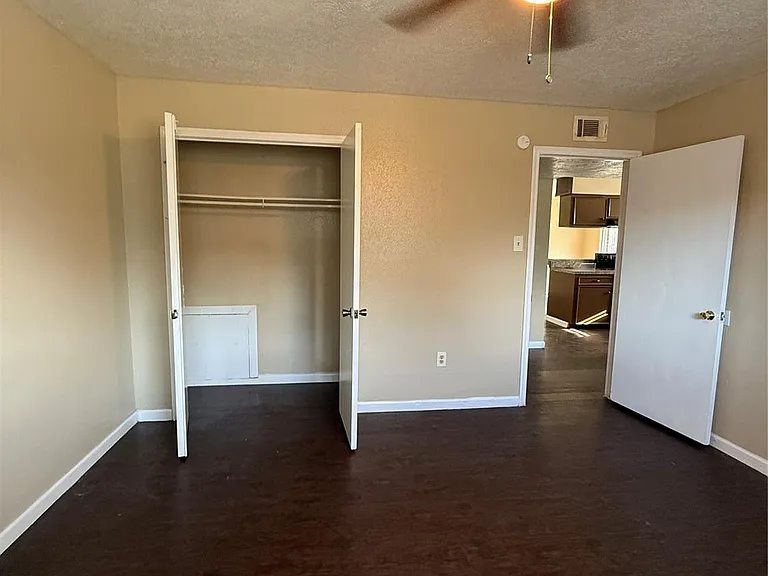 1503 Donovan St #6 — Photo 14