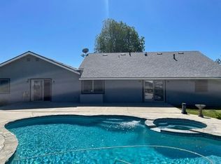 9445 Derby Dr, Riverside, CA 92509