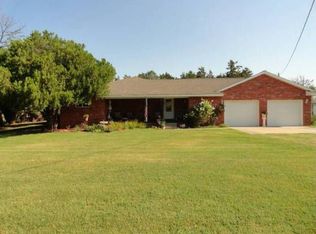5403 E Medcalf Rd, Marlow, OK 73055
