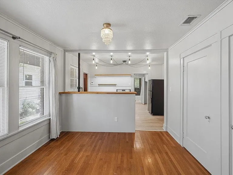 4617 Lafayette Ave — Photo 11