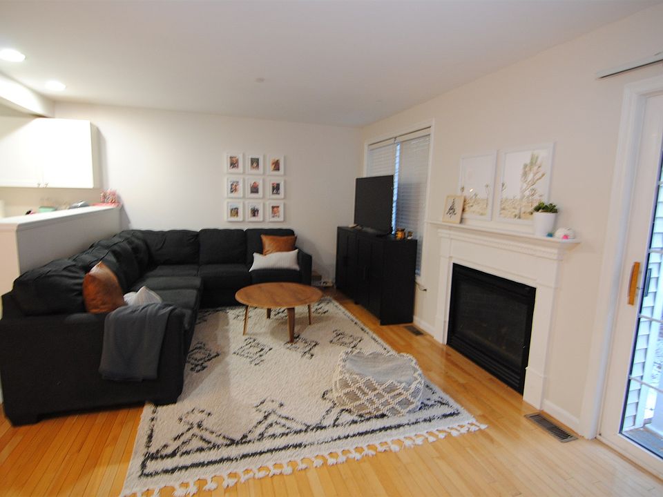 1st image of 73 Barrington Ave
