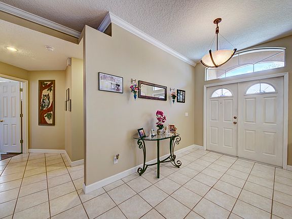 3rd image of 14836 Bonnybridge Dr