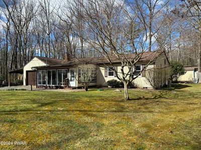 120 Woodlyn Dr, Hawley, PA, 18428