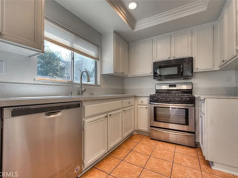 3640 Honey Glen Way — Photo 8
