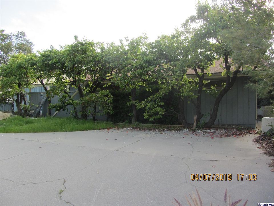 1st image of 458 Noren St