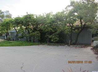 458 Noren St, La Canada Flintridge, CA 91011