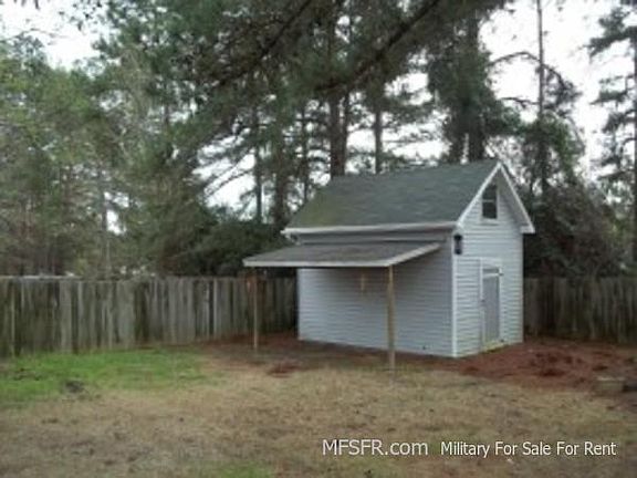 2nd image of 144 Carriage Hill Dr