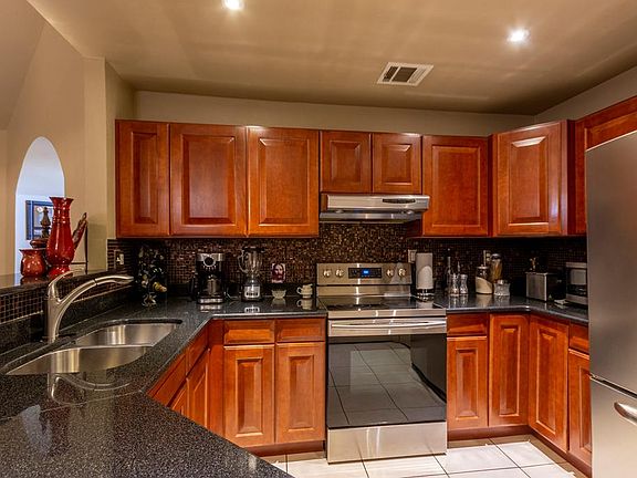 5th image of 2091 Silver Oak Cir