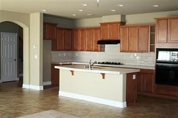 4th image of 9800 Toscano Dr