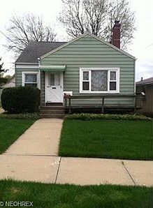 1st image of 810 Saxon Ave