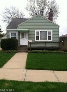 810 Saxon Ave, Akron, OH, 44314