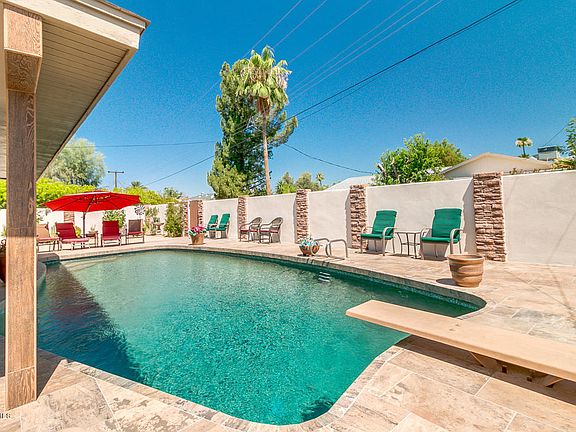 3rd image of 1202 E Hermosa Dr