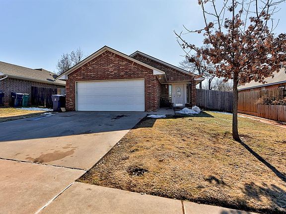 3rd image of 628 SE 26th St