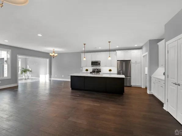 73 Riverwalk, Plainsboro, NJ 08536