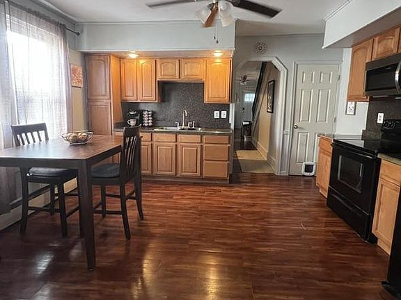 4th image of 437 Hess St