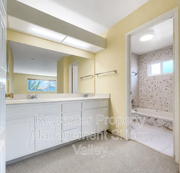 1293 Knollview Dr — Photo 16