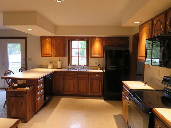 2nd image of 8615 Northfield Dr
