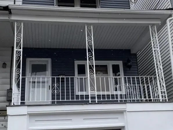 730 Walnut St #4, Ashland, PA 17921