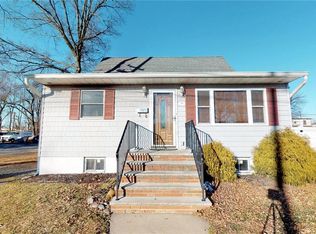 78 Gibian St, Edison, NJ 08837