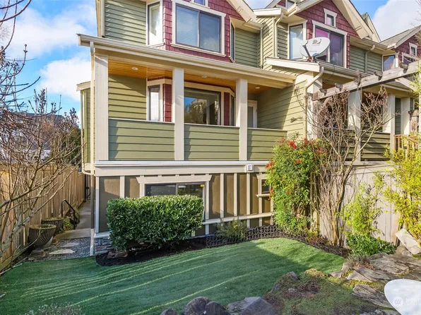 106 17th Avenue #A, Seattle, WA 98122