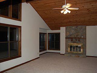 3rd image of 4912 Highpoint Dr NE