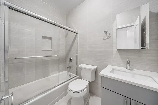 Rented by Douglas Elliman | media 7