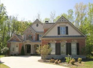 7045 Grosvenor Pl, Cumming, GA