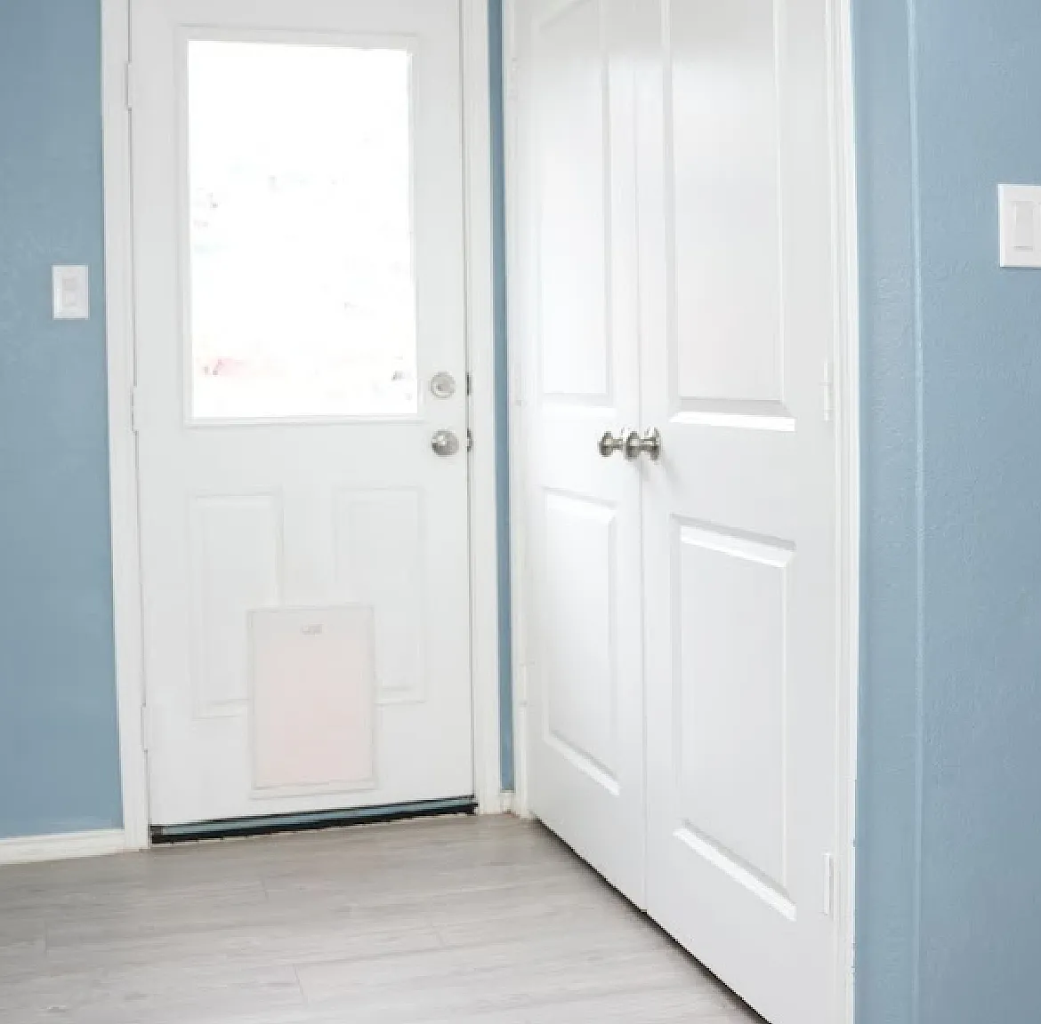 4 bed, 1880 sqft, $2,000 — Photo 1