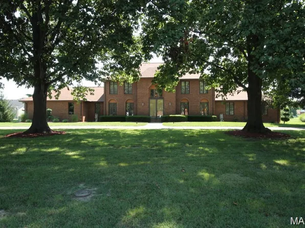 540 N Railway St, Mascoutah, IL 62258