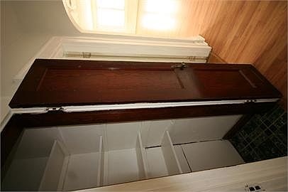 5th image of 6429 Hoffman Ave