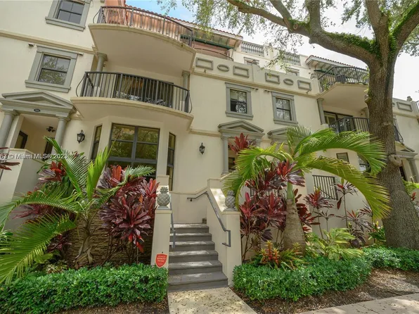 1650 Galiano St #Townhouse 4, Coral Gables, FL 33134