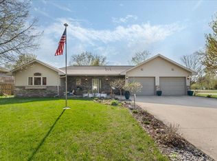 314 5th Ave, Spicer, MN 56288