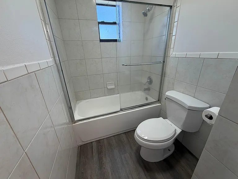 223 SE 11th Ave #223 — Photo 17