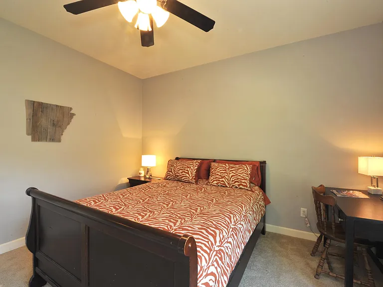 1416 Lansing St — Photo 17