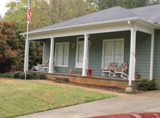 261 Rivercliff Dr, Athens, GA 30607