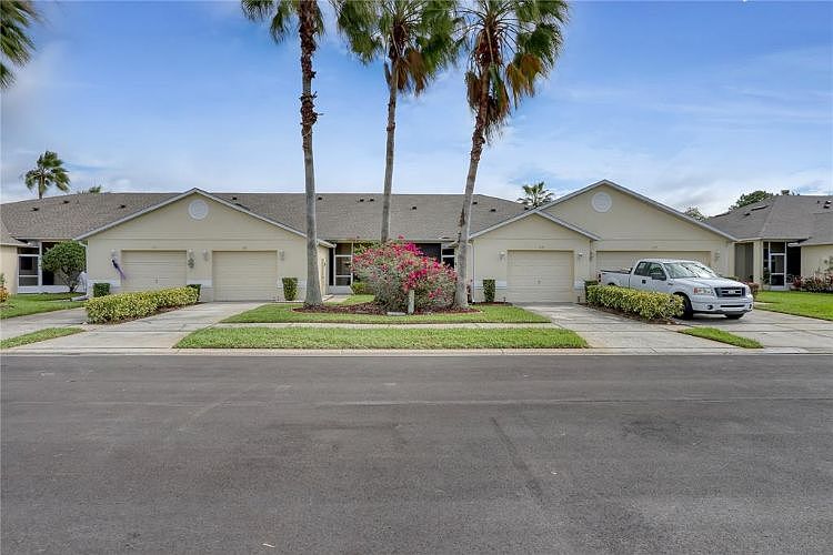 1st image of 115 Club Villas Ln