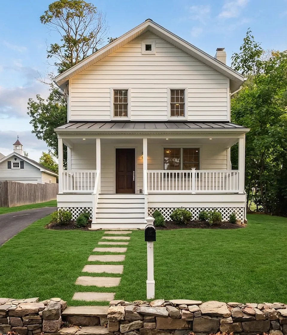 3 bed, 2.5 bath, $5,950 — Photo 1